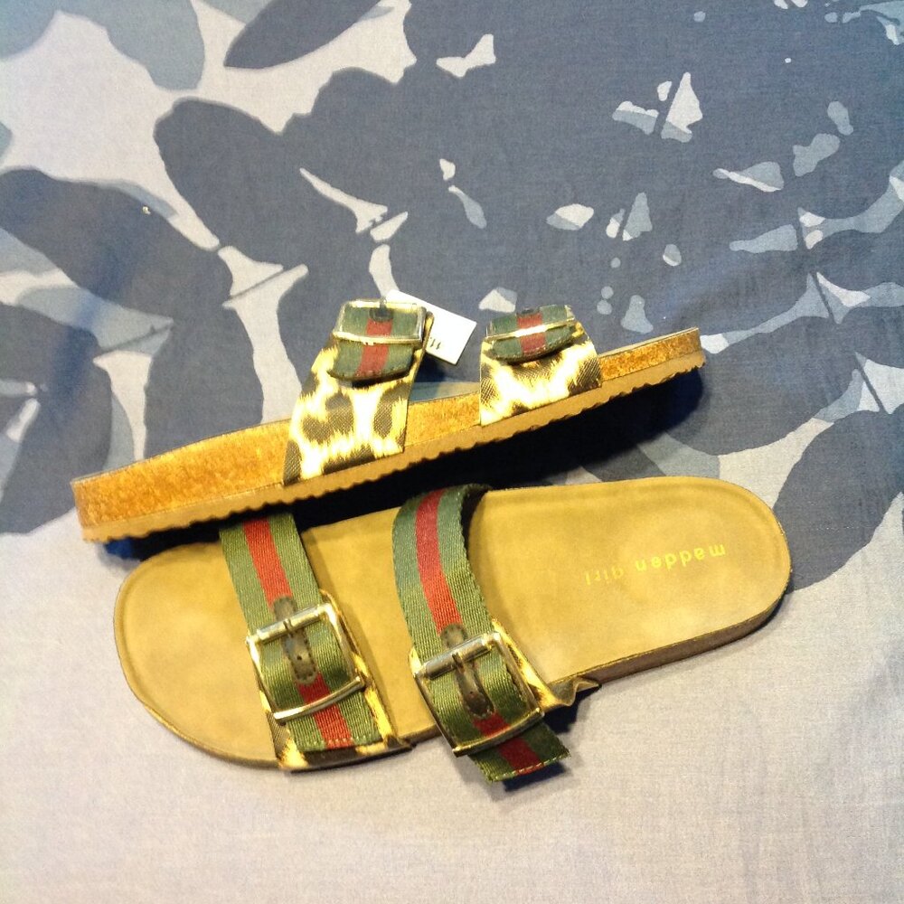 NEW Madden Girl Branndi Leopard Striped Buckle Slide Sandals 10 - Picture 3 of 6